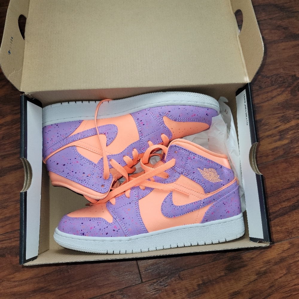 Air Jordan 1 Mid